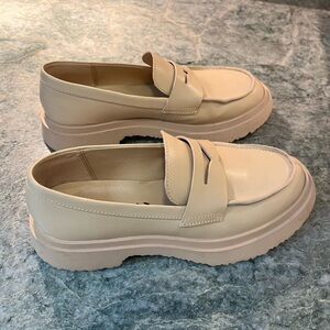 Camper beige loafers, worn once